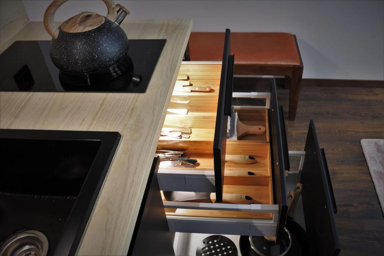 Boutique 108 - Old City, Luxury Apt. With A Garage クラクフ エクステリア 写真