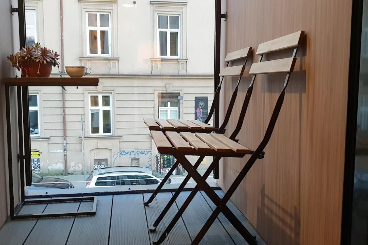 Boutique 108 - Old City, Luxury Apt. With A Garage クラクフ エクステリア 写真