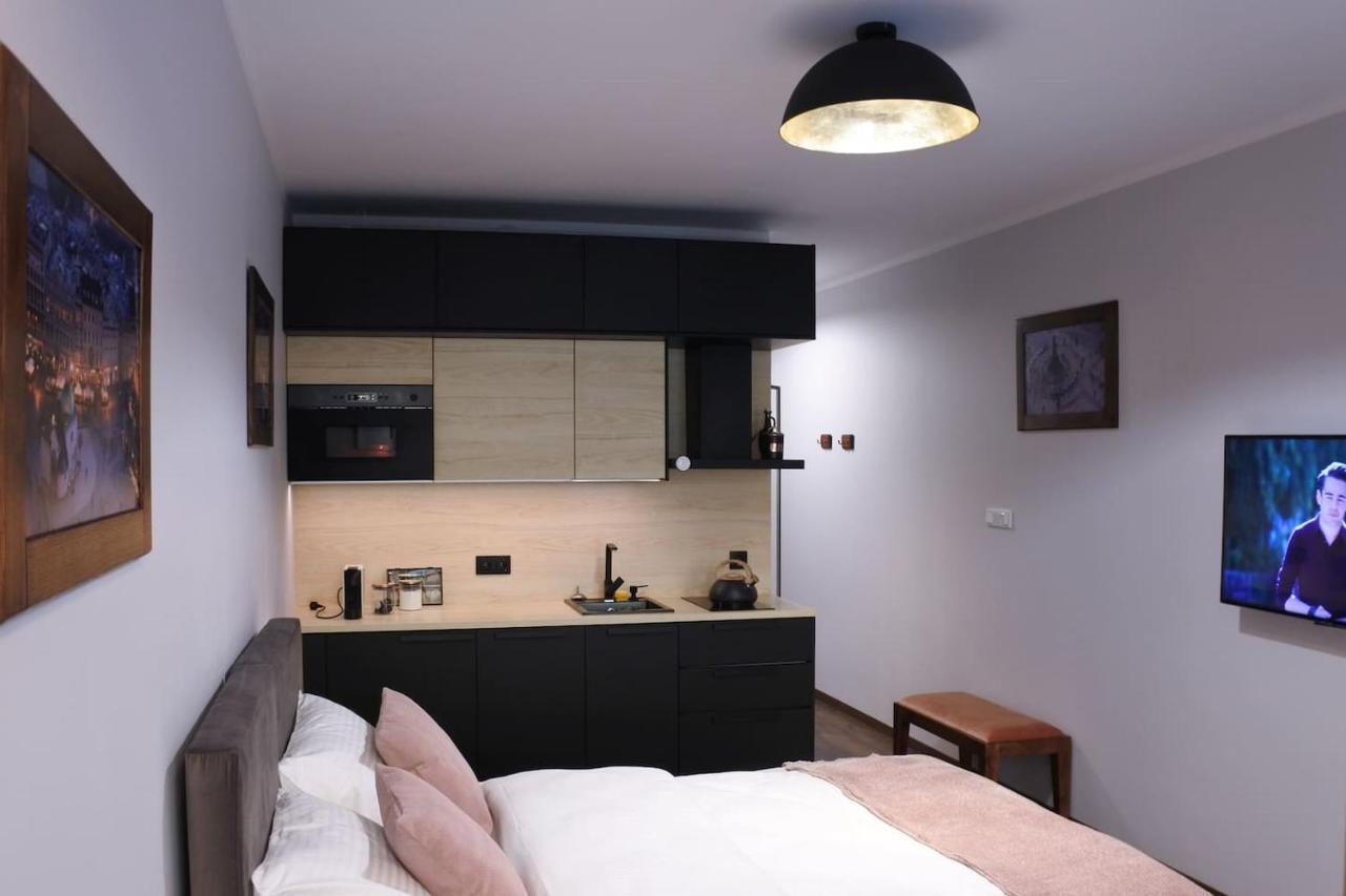 Boutique 108 - Old City, Luxury Apt. With A Garage クラクフ エクステリア 写真